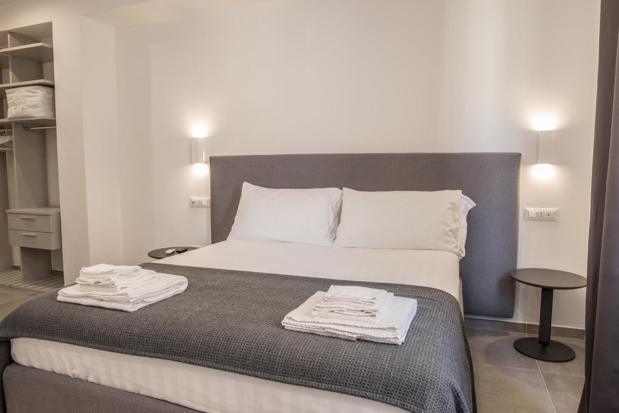 Suitesgaribaldi Cagliari Exterior photo